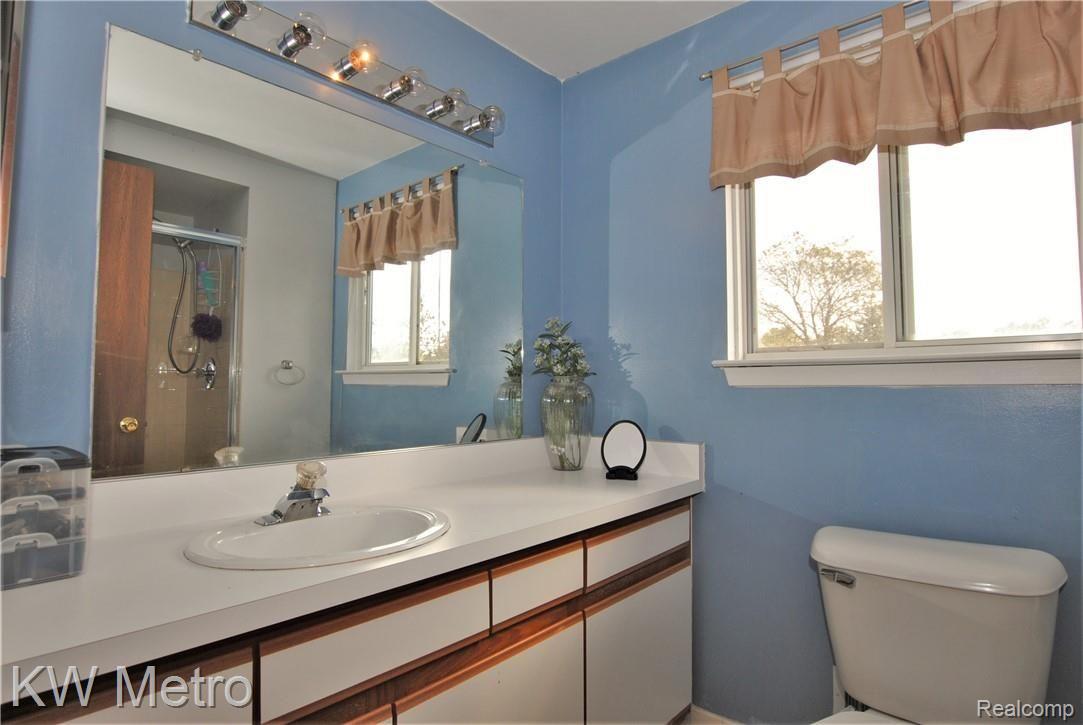 23211 Middlebelt Road, Unit 8 Farmington, MI 48336 - Photo 11 of 12 25.JPG