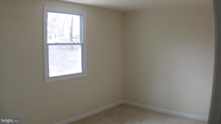 1827 Division Road Pasadena, MD 21122 - Photo 5 of 11 Master Bedroom