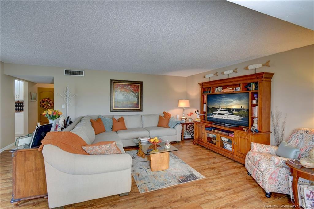5355 Southeast Miles Grant Road, Unit E103 Stuart, FL 34997 - Photo 17 of 64 Gallery Image 17