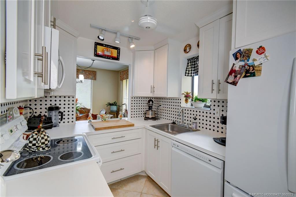 5355 Southeast Miles Grant Road, Unit E103 Stuart, FL 34997 - Photo 23 of 64 Gallery Image 23