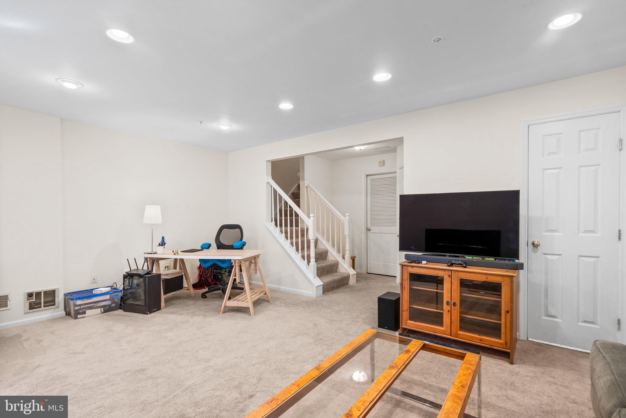 18631 Clovercrest Circle Olney, MD 20832 - Photo 23 of 29