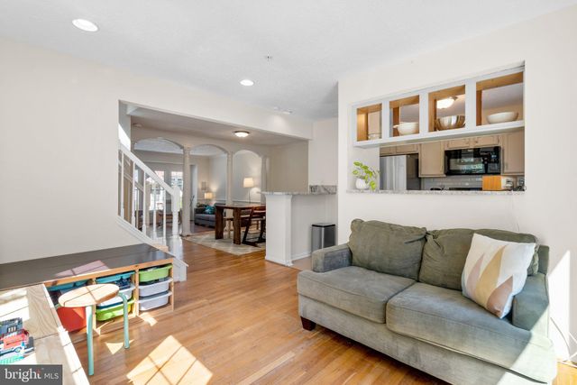 $565,000 | 18631 Clovercrest Circle, Olney, MD 20832