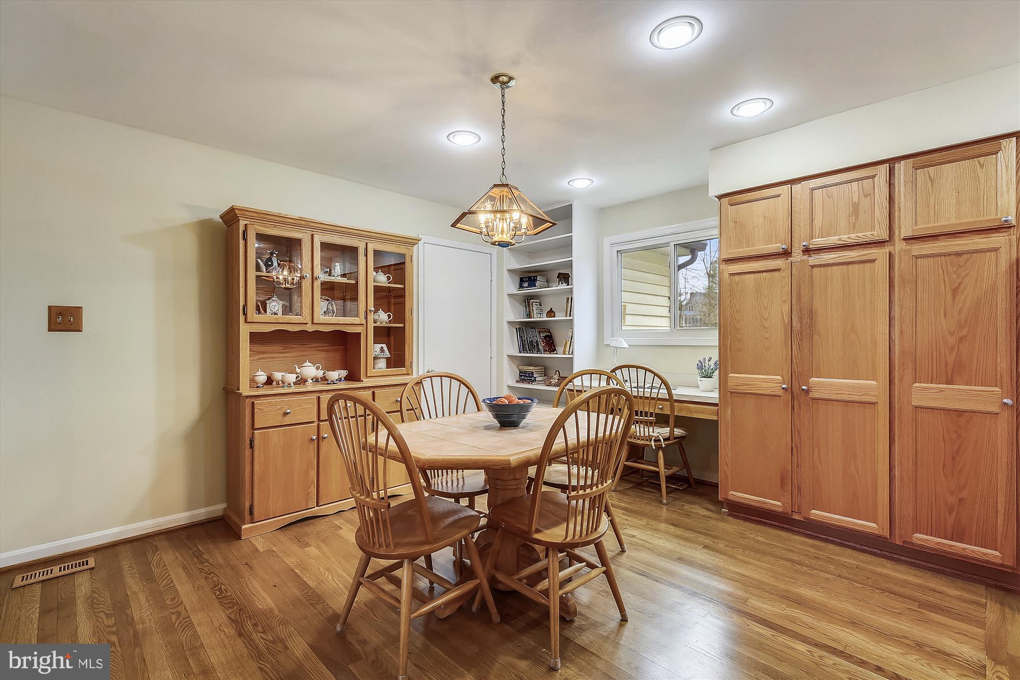 3418 Briars Road Brookeville, MD 20833 - Photo 9 of 32