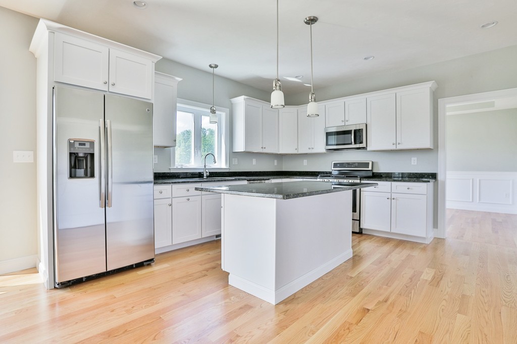 49 Douglas Road Littleton, MA 01460 - Photo 10 of 22 Gallery Image 10