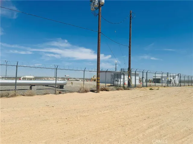 a view of a faucet of the house