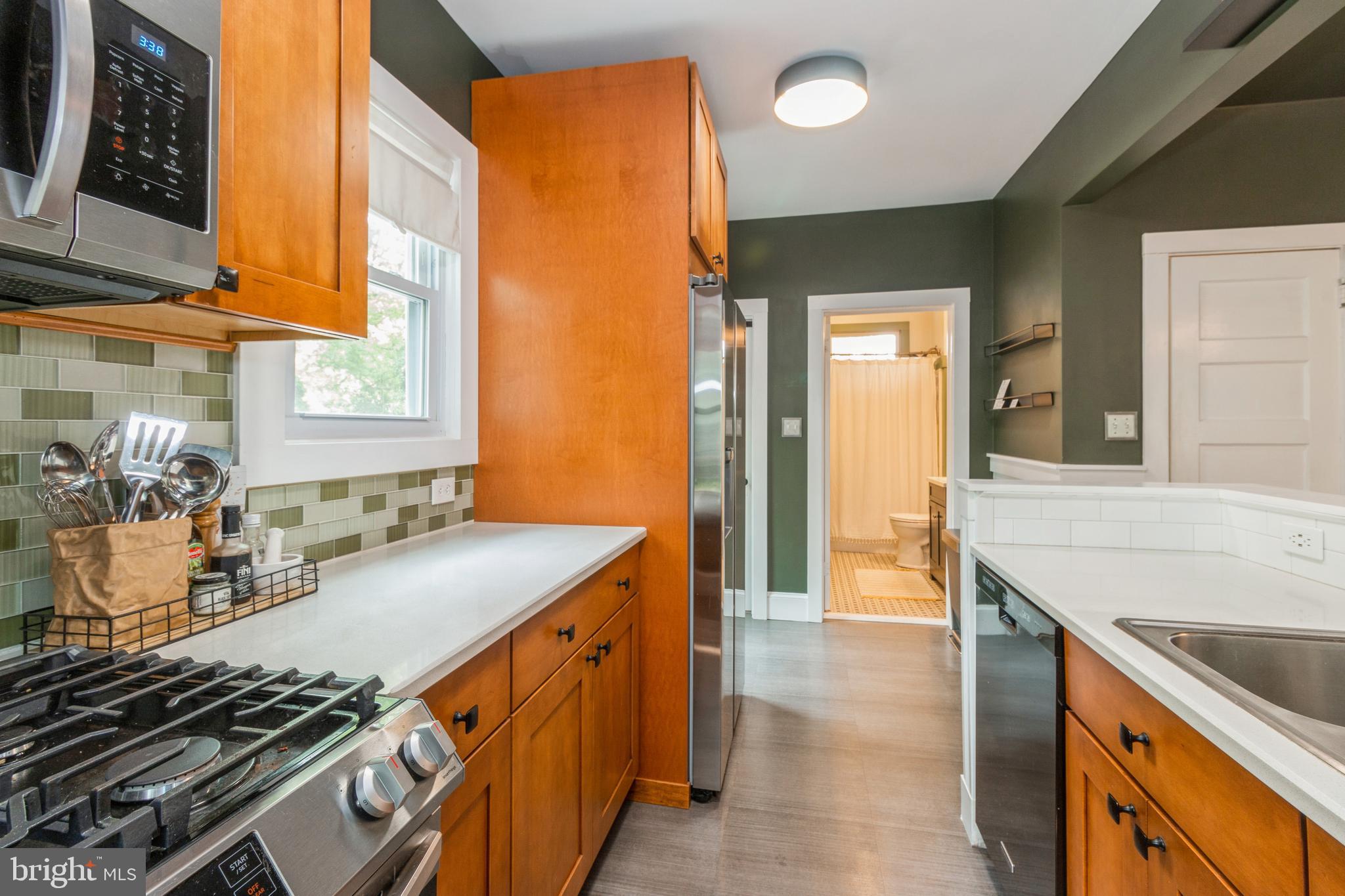 2139 Atco Avenue Atco, NJ 08004 - Photo 9 of 28 kitchen