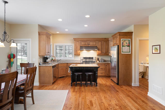 744 Pembridge Place Sugar Grove, IL 60554 - Photo 13 of 44