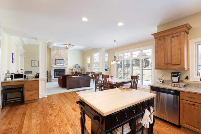 744 Pembridge Place Sugar Grove, IL 60554 - Photo 17 of 44