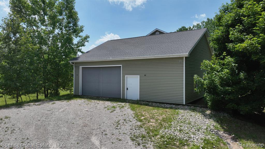 21500 33 Mile Road Armada, MI 48005 - Photo 14 of 60