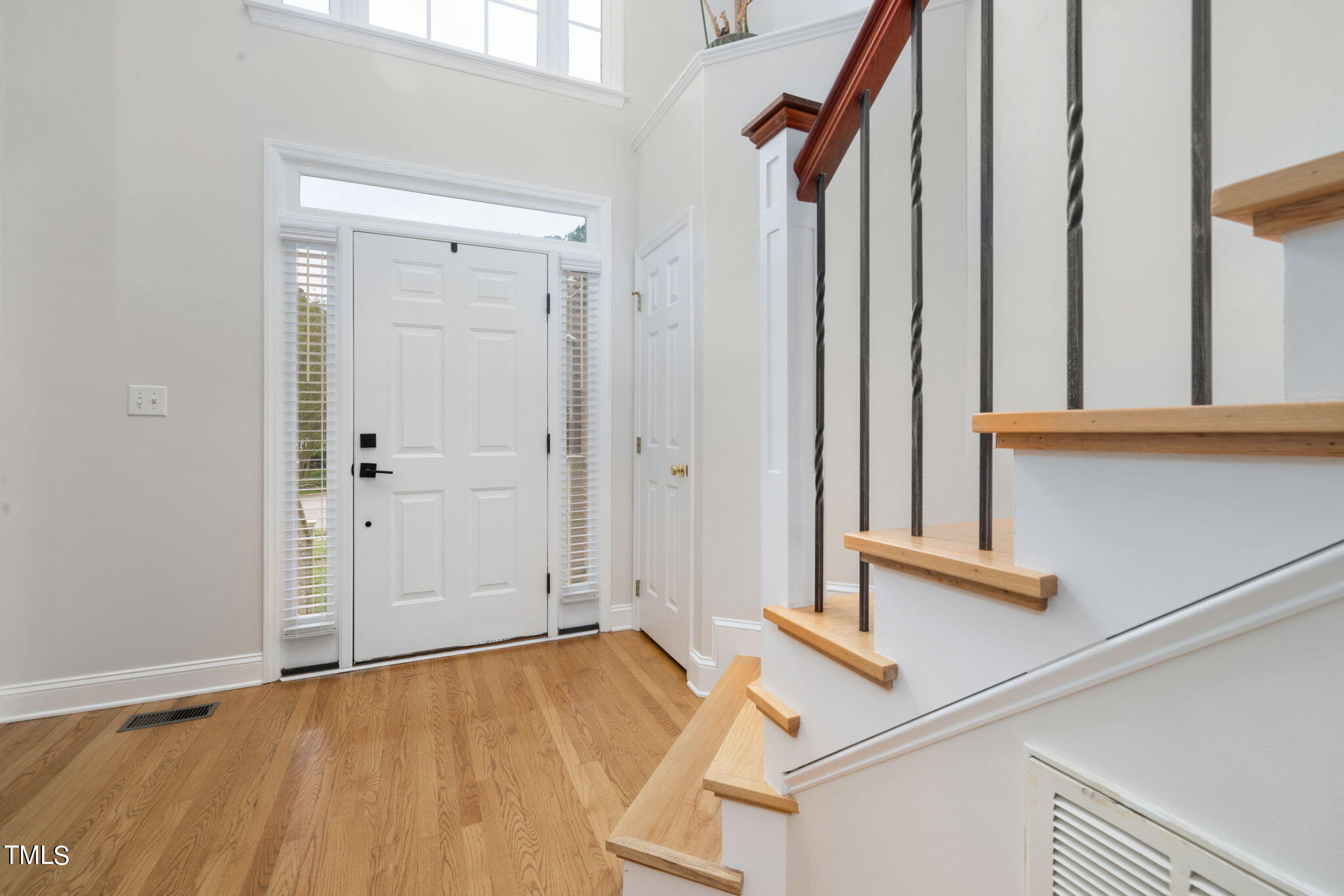 8673 Harps Mill Road Raleigh, NC 27615 - Photo 4 of 38