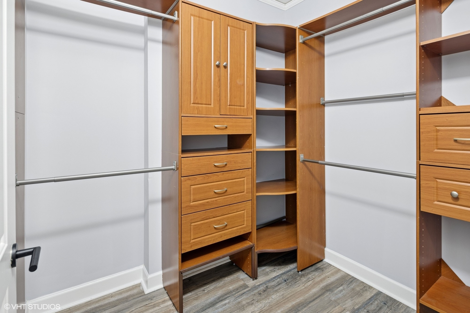 450 East Waterside Drive, Unit 505 Chicago, IL 60601 - Photo 23 of 32 a view of walk in closet with empty racks