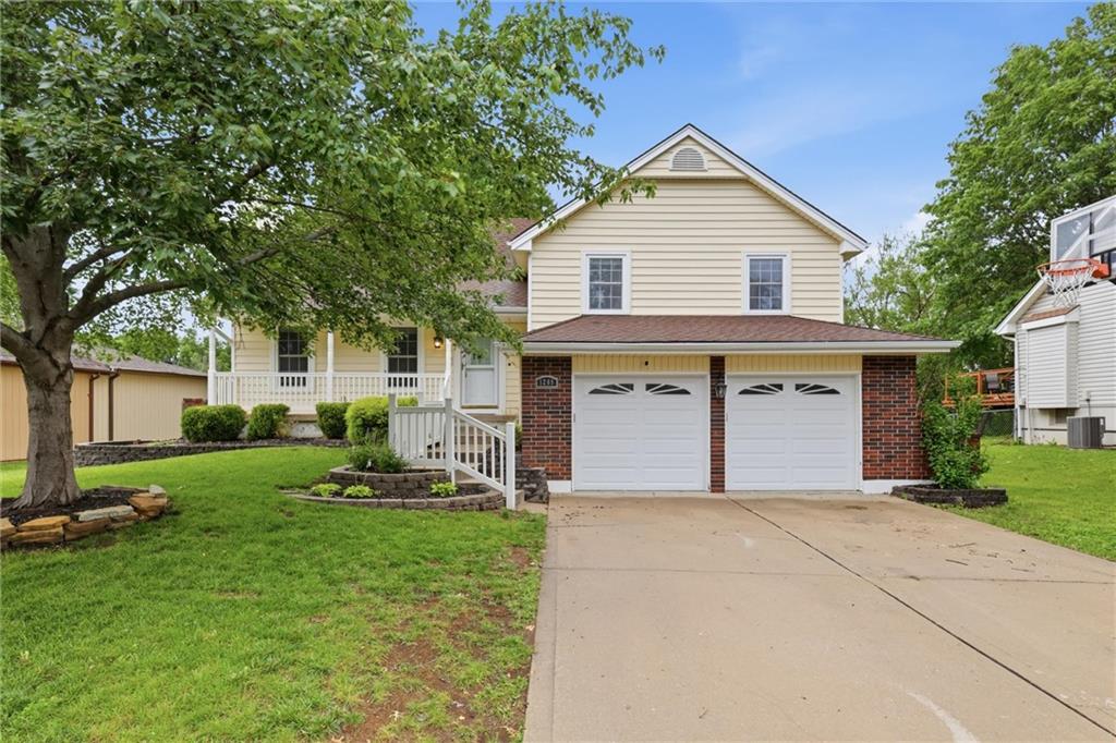 1209 Southwest Trail Ridge Drive Blue Springs, MO 64015 - Photo 1 of 36