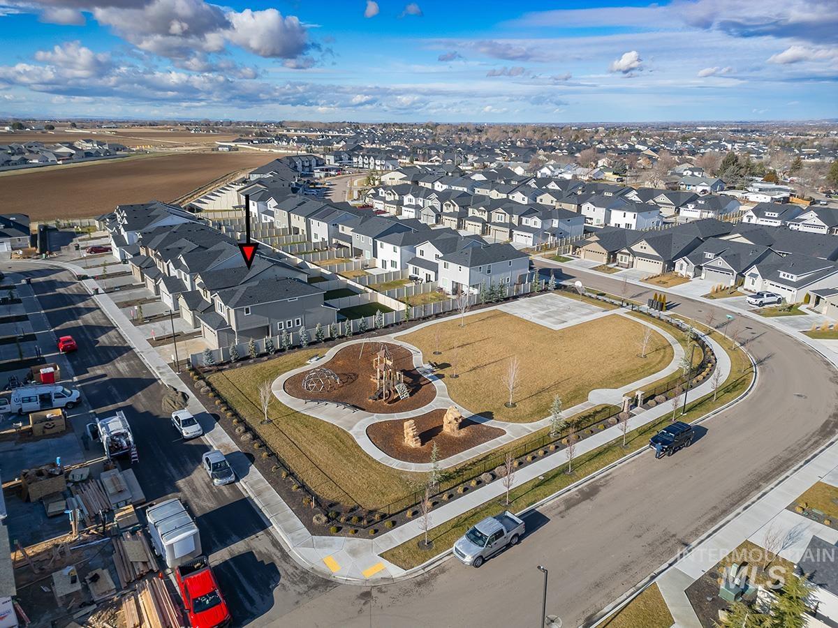 212 West Broyhill Street Meridian, ID 83642 - Photo 14 of 22 View of property location with nearby suburban area