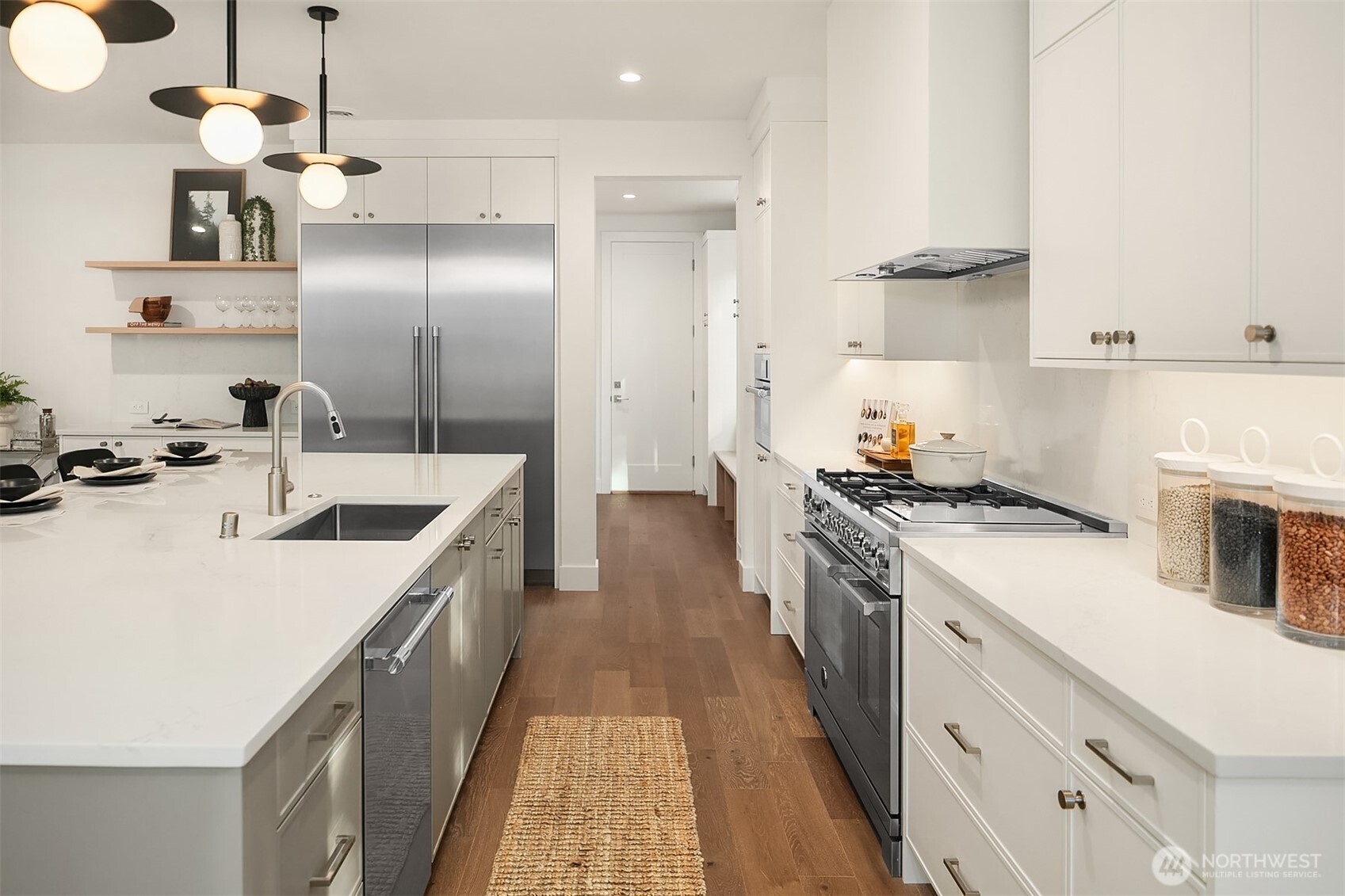 2643 106th Avenue Northeast Bellevue, WA 98004 - Photo 12 of 37