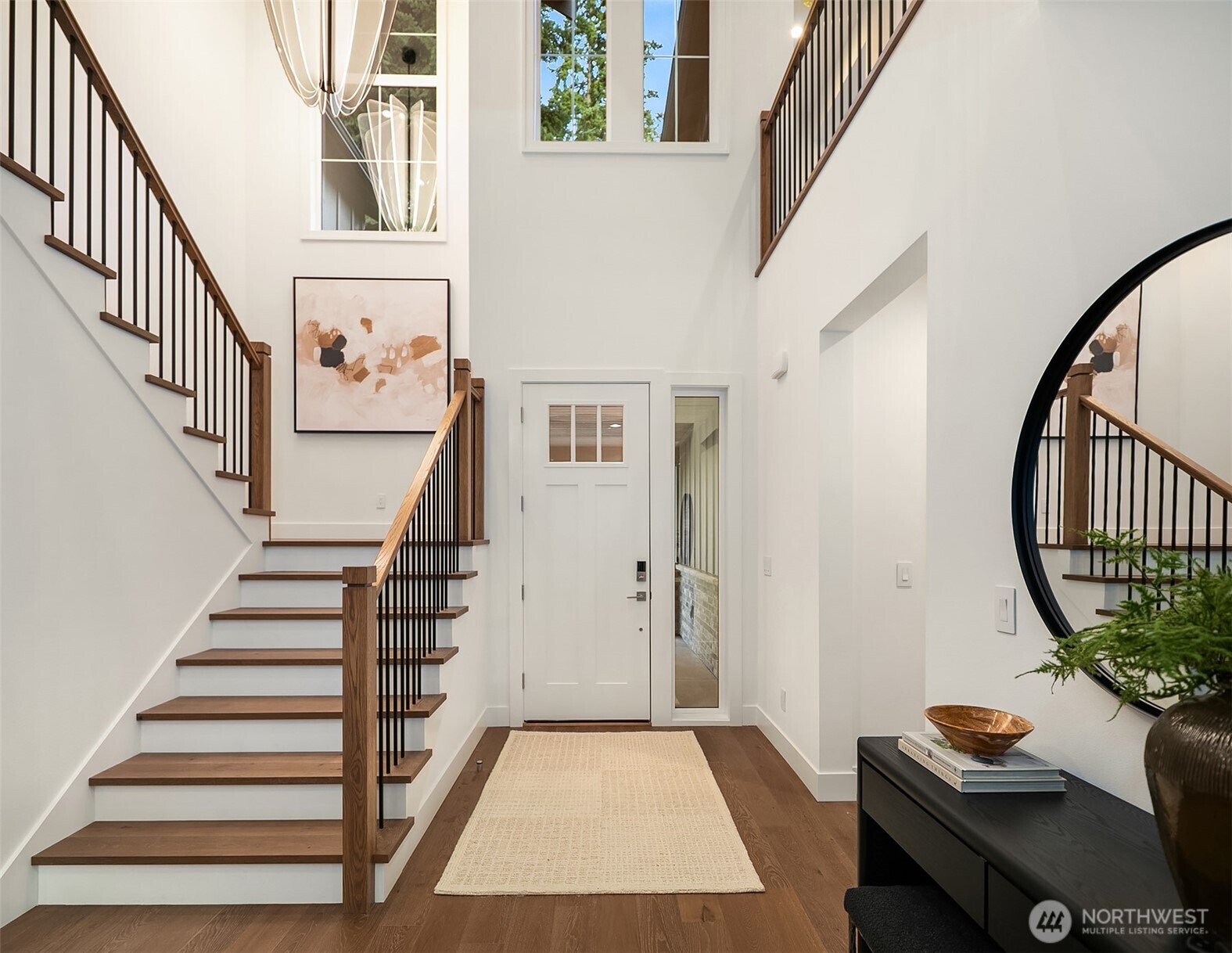 2643 106th Avenue Northeast Bellevue, WA 98004 - Photo 3 of 37