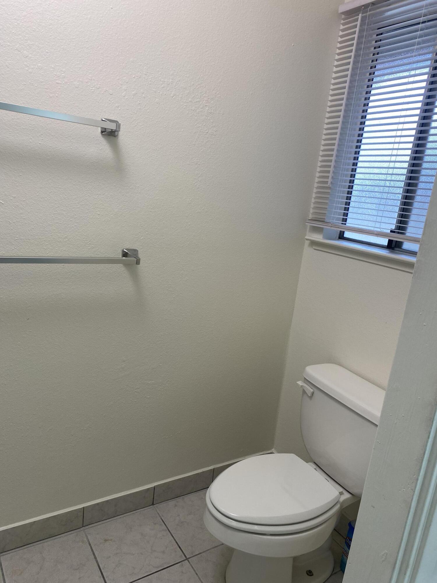 3136 West Austin Way Fresno, CA 93722 - Photo 38 of 49