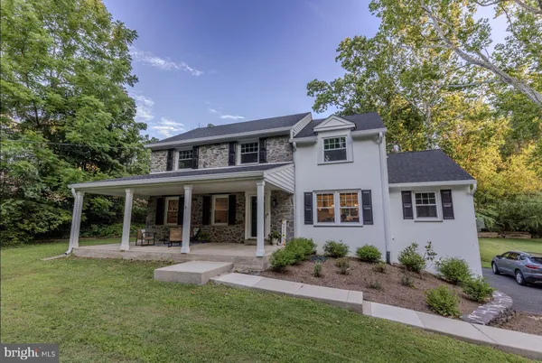 $1,079,000 | 61 Chapel Hill Road, Media, PA 19063