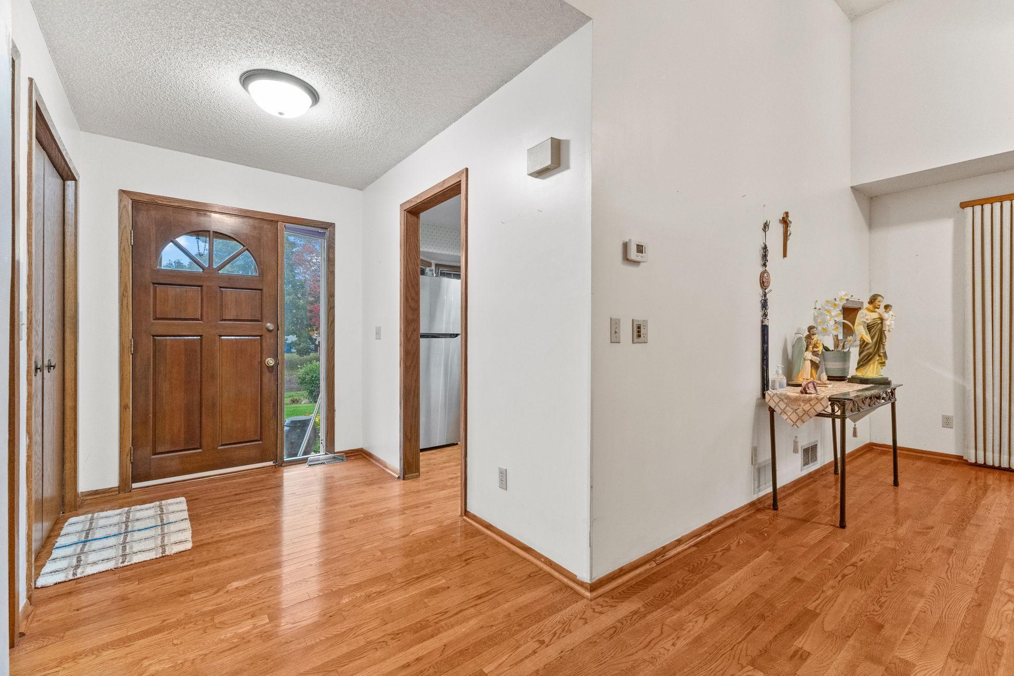 11159 Sumter Avenue South Bloomington, MN 55438 - Photo 4 of 15