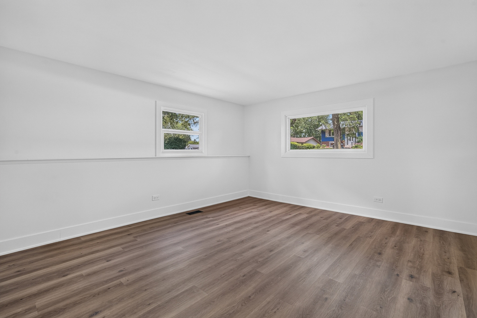 405 West Newport Road Hoffman Estates, IL 60169 - Photo 23 of 30