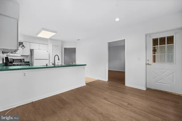 $339,000 | 405 Plumbridge Court, Unit 204, Lutherville-Timonium, MD 21093