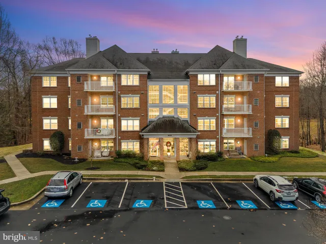 $339,000 | 405 Plumbridge Court, Unit 204, Lutherville-Timonium, MD 21093