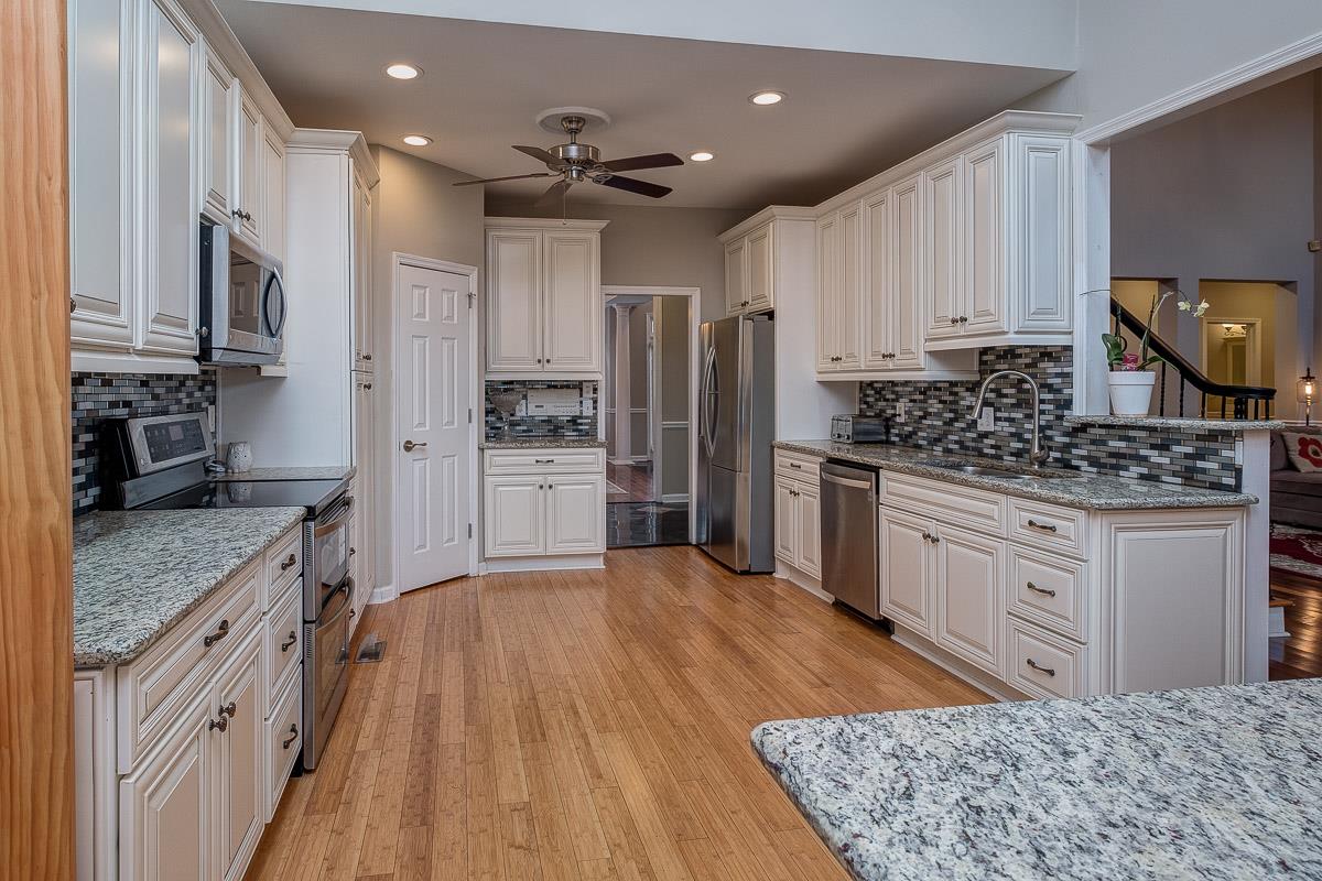 209 Springhouse Circle Franklin, TN 37067 - Photo 10 of 30 Gallery Image 10