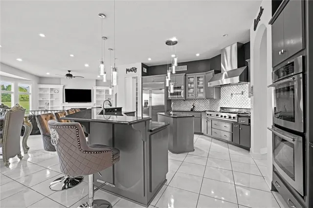 $1,825,000 | 10705 Wild Flower Drive, Lee's Summit, MO 64086