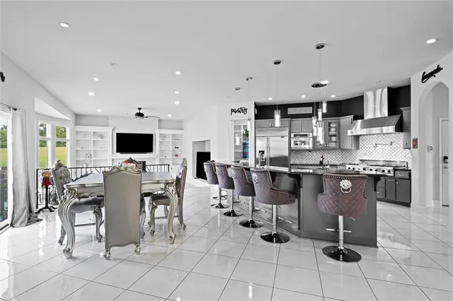 $1,825,000 | 10705 Wild Flower Drive, Lee's Summit, MO 64086