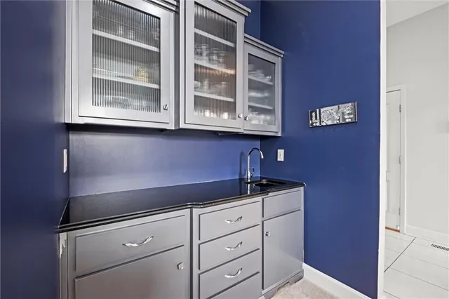 $1,825,000 | 10705 Wild Flower Drive, Lee's Summit, MO 64086