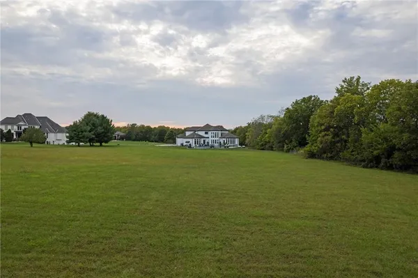 $1,825,000 | 10705 Wild Flower Drive, Lee's Summit, MO 64086