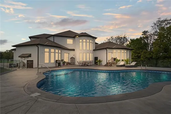 $1,825,000 | 10705 Wild Flower Drive, Lee's Summit, MO 64086