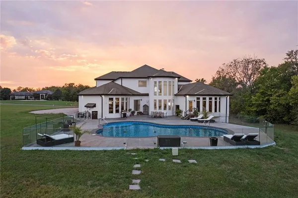 $1,825,000 | 10705 Wild Flower Drive, Lee's Summit, MO 64086