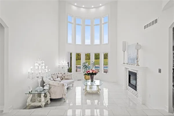 $1,825,000 | 10705 Wild Flower Drive, Lee's Summit, MO 64086