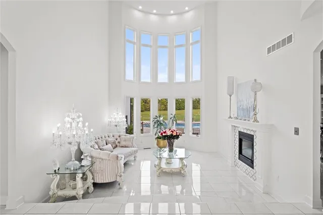 $1,825,000 | 10705 Wild Flower Drive, Lee's Summit, MO 64086