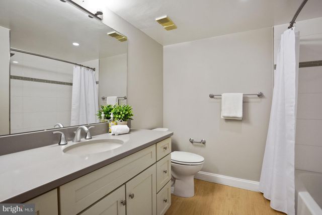 $1,009,000 | 4550 North Park Avenue, Unit 912, Chevy Chase, MD 20815