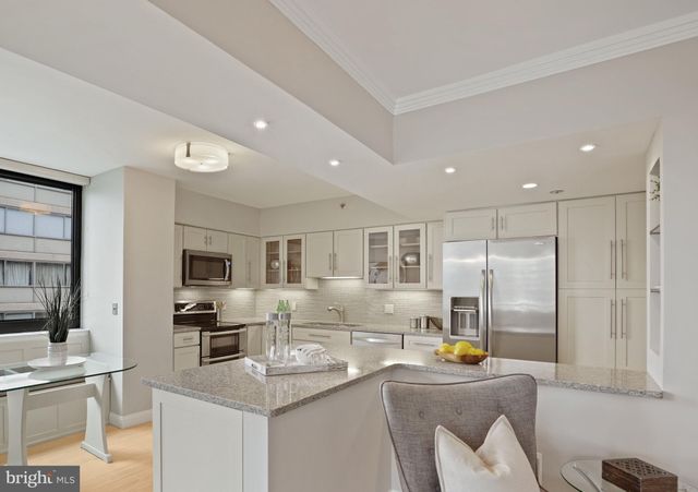 $1,009,000 | 4550 North Park Avenue, Unit 912, Chevy Chase, MD 20815