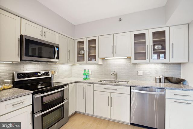 $1,009,000 | 4550 North Park Avenue, Unit 912, Chevy Chase, MD 20815