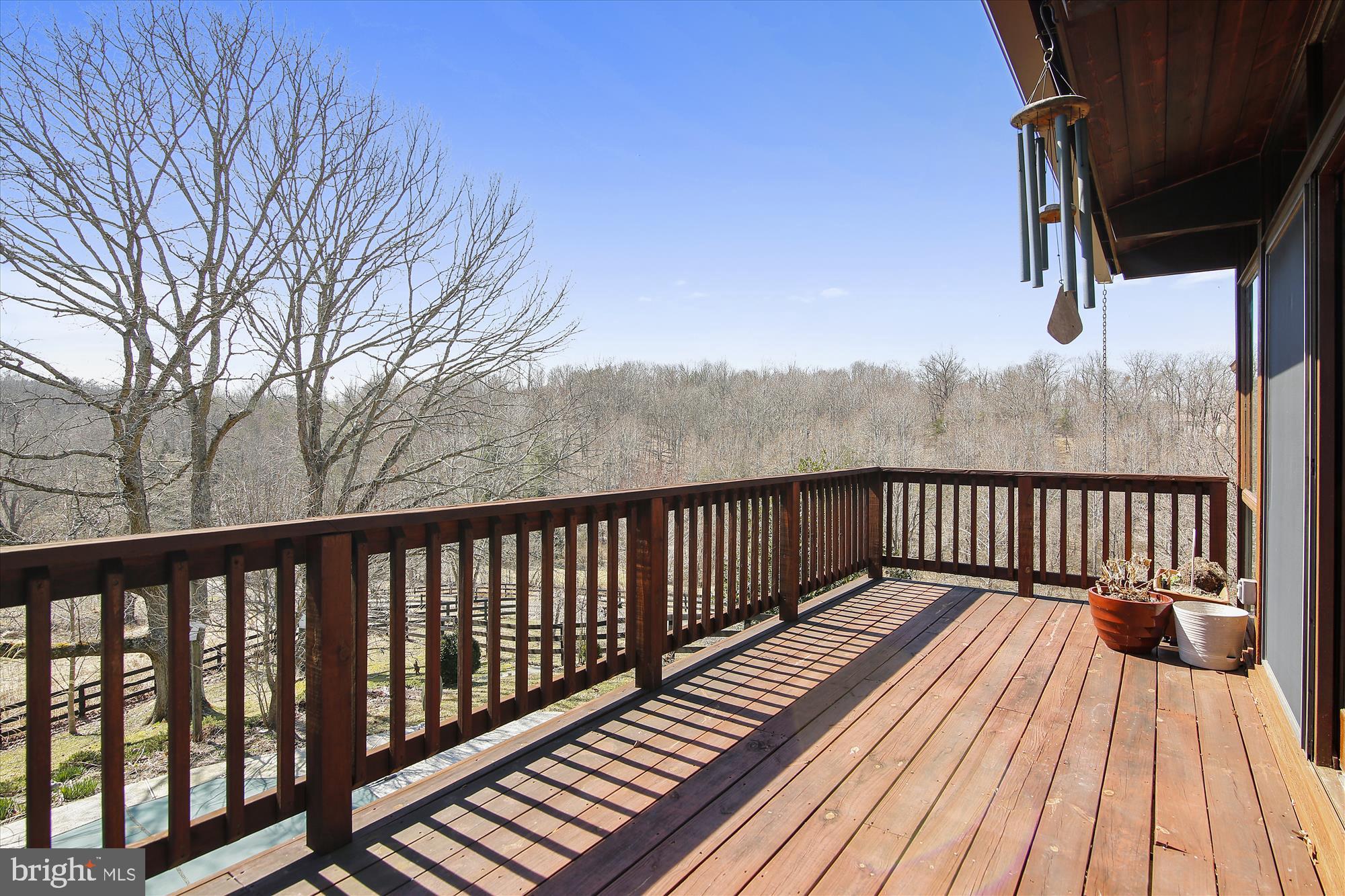 9024 Fletchers Mill Road Marshall, VA 20115 - Photo 24 of 57 Deck access from main level living & family rooms