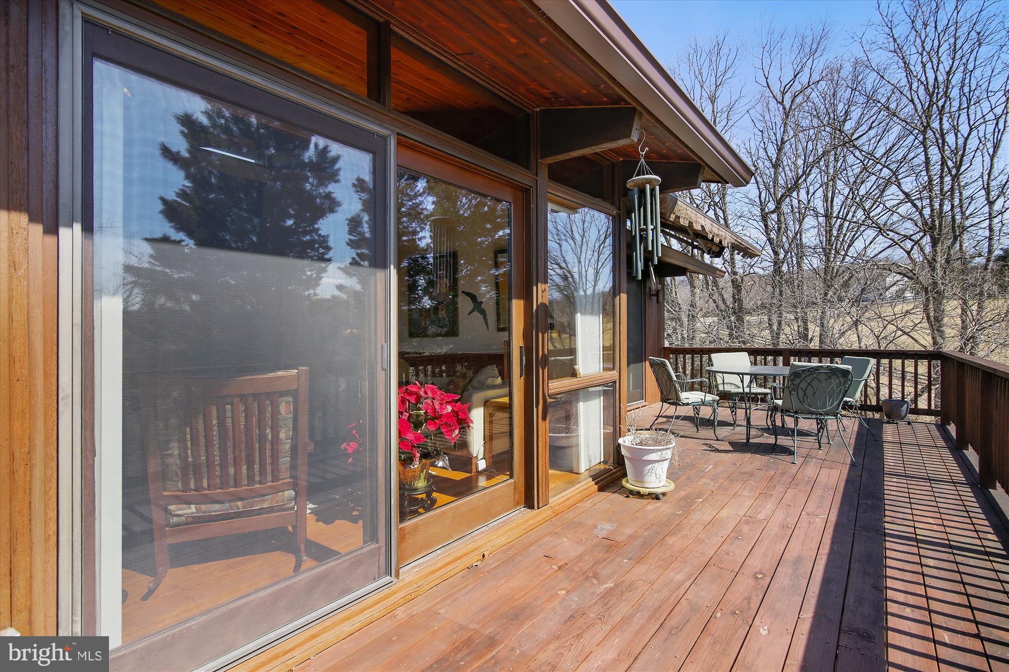 9024 Fletchers Mill Road Marshall, VA 20115 - Photo 25 of 57 Deck access from main level living & family rooms