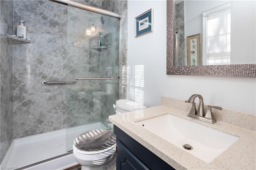 3324 Rockingham Road High Point, NC 27265 - Photo 18 of 29