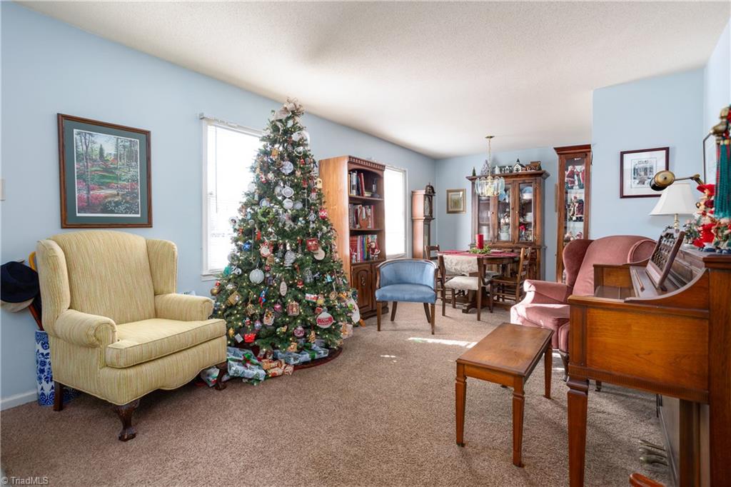 3324 Rockingham Road High Point, NC 27265 - Photo 7 of 29