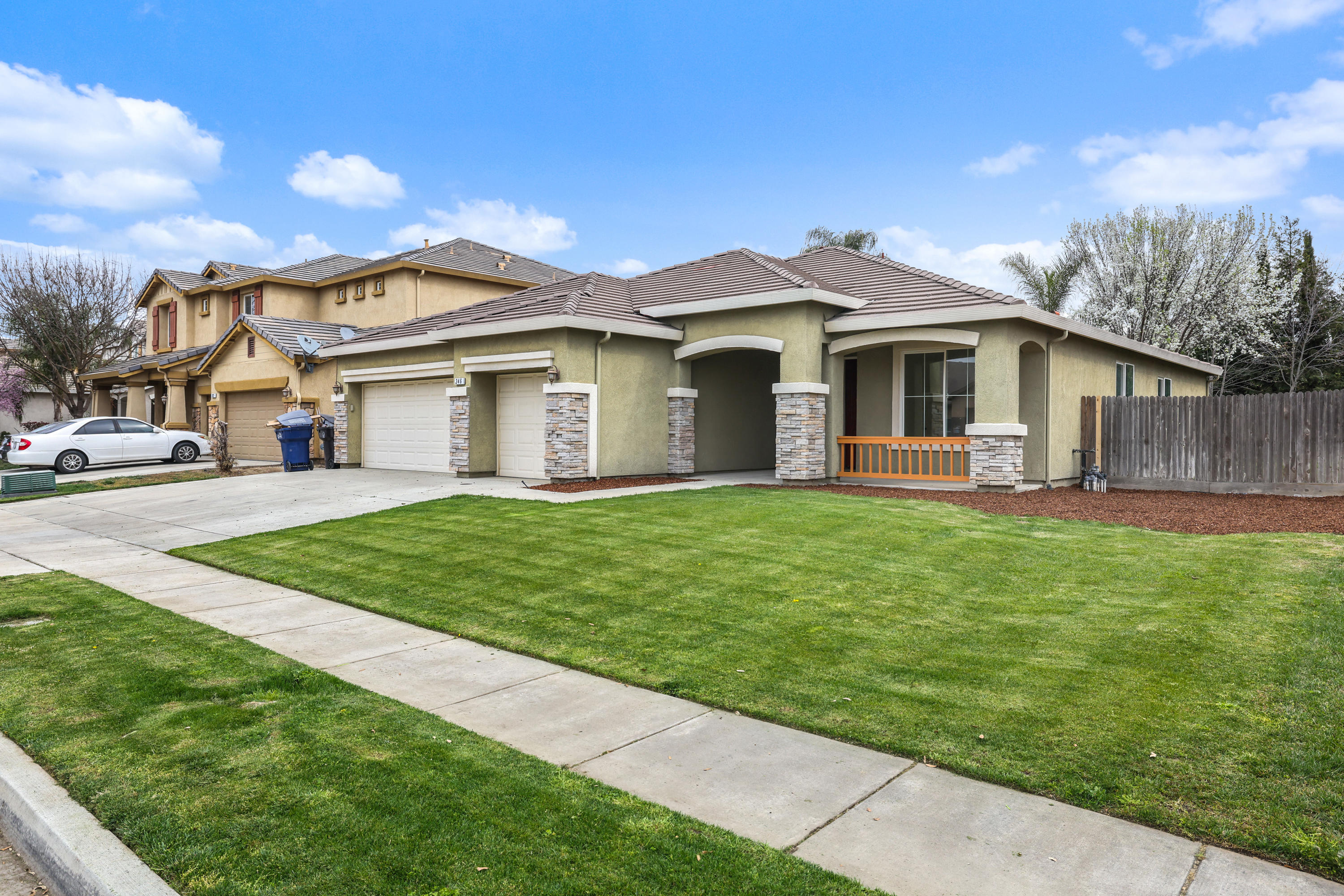 346 Martin Street Tulare, CA 93274 - Photo 6 of 33 D50A6585