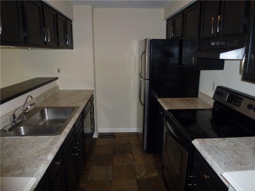 8530 Hague Road Indianapolis, IN 46256 - Photo 6 of 23 Gallery Image 6