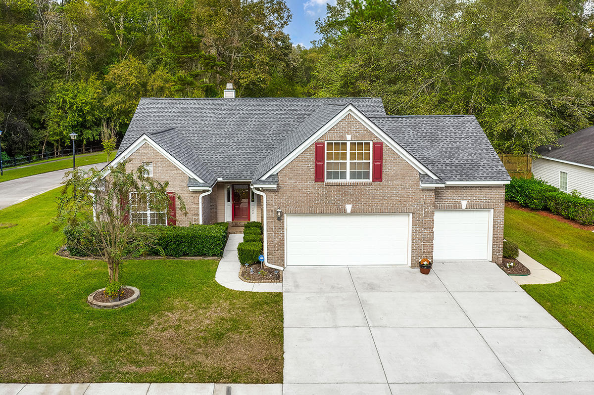 106 High Bridge Road Summerville, SC 29485 - Photo 1 of 31 106 HIGHBRIDGE RD PHOTOGRAPHY 1