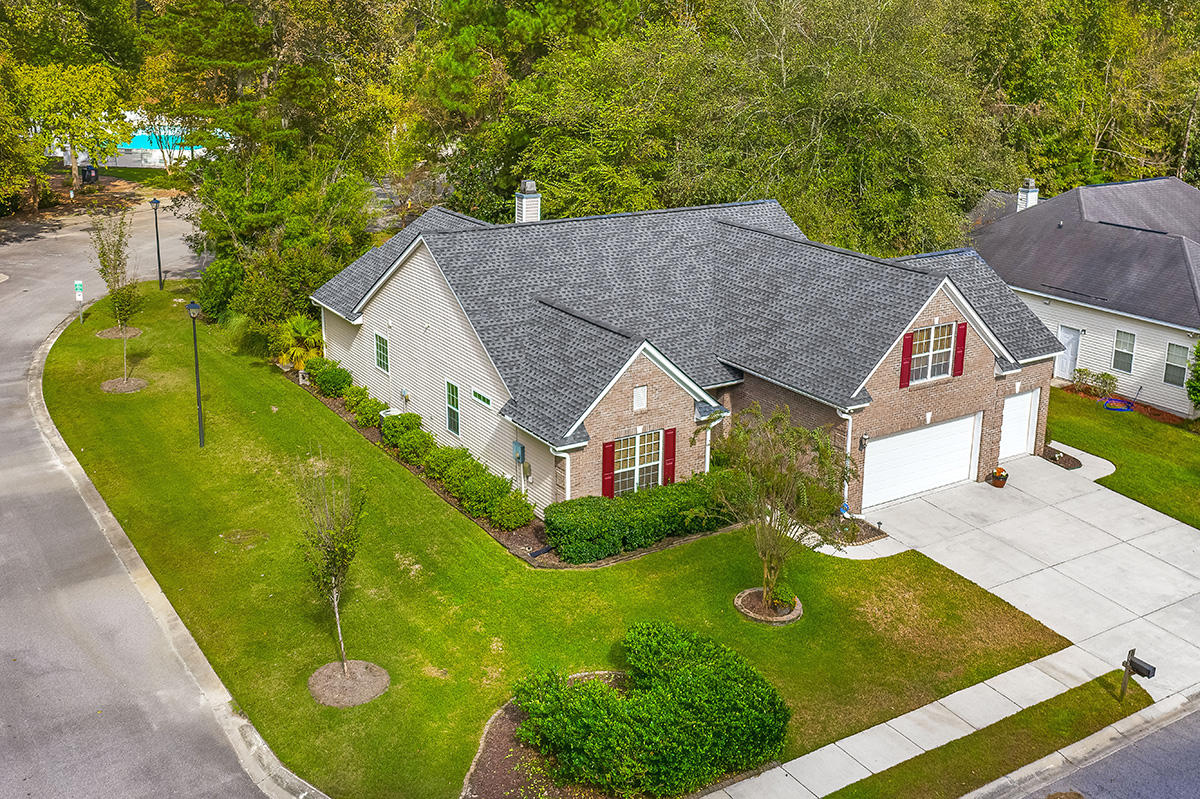 106 High Bridge Road Summerville, SC 29485 - Photo 4 of 31 106 HIGHBRIDGE RD PHOTOGRAPHY 28
