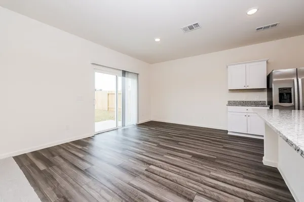 $2,080 | 3530 Penhurst Green, Porter, TX 77365