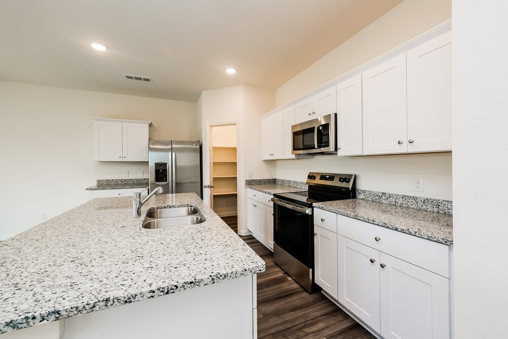 3530 Penhurst Green Porter, TX 77365 - Photo 7 of 17