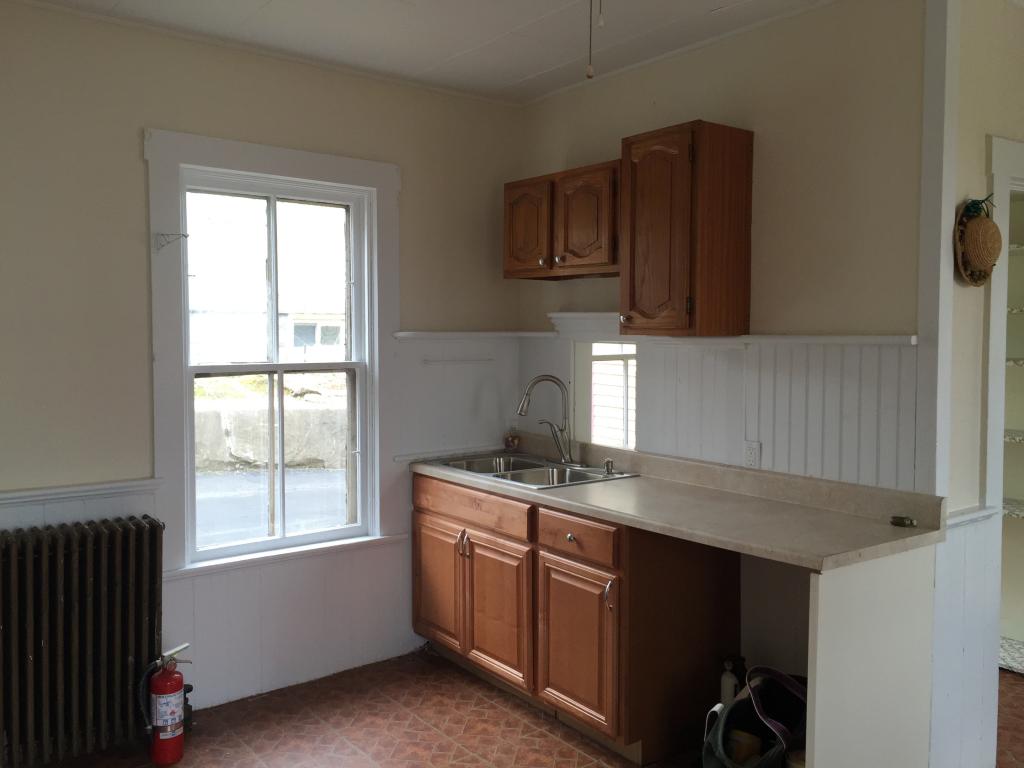 17 Cramton Avenue Rutland, VT 05701 - Photo 2 of 11 Gallery Image 2