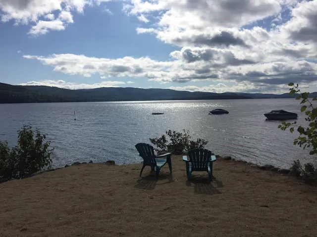 $2,800 | 59 Indian Point Road, Hebron, NH 03241