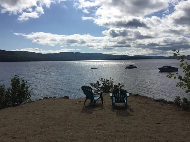 $2,800 | 59 Indian Point Road, Hebron, NH 03241